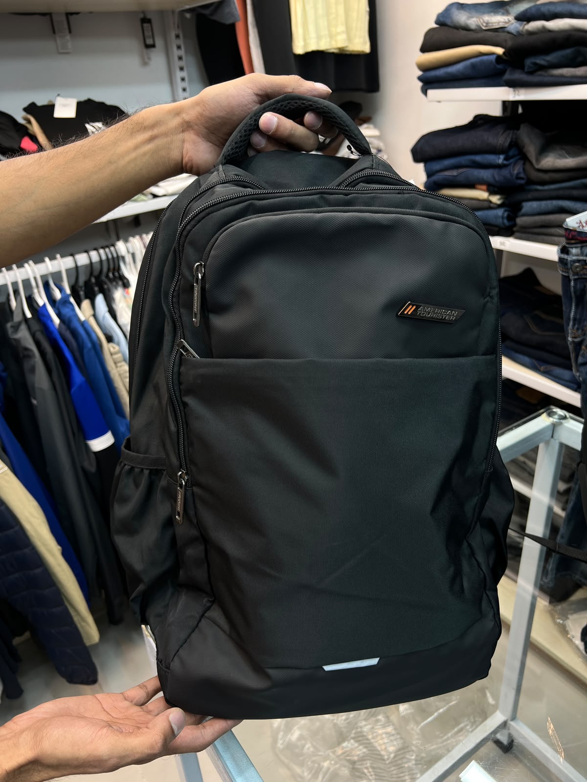 IMG-20261014-WA0390 American Tourister laptop bag 3883 black - Image 1